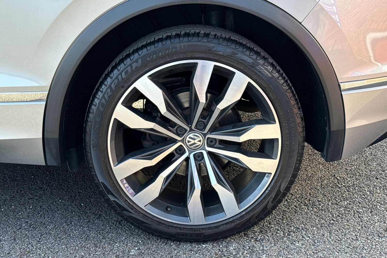 Used Volkswagen Tiguan 2018 for sale - 77943712: Photo 12