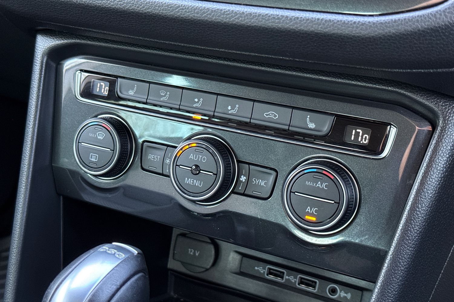 Used Volkswagen Tiguan 2018 for sale - 77943712: Photo 22