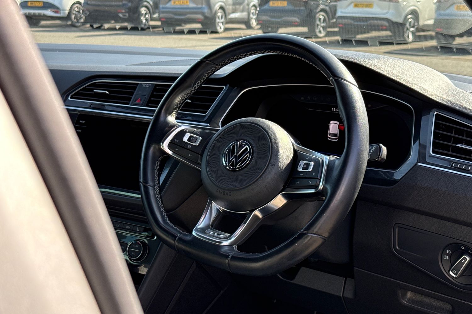 Used Volkswagen Tiguan 2018 for sale - 77943712: Photo 33