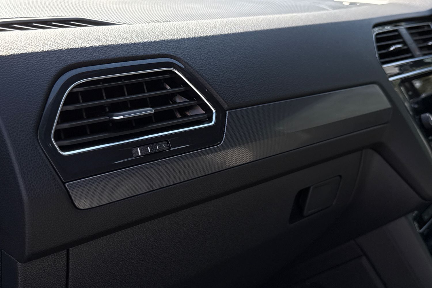 Used Volkswagen Tiguan 2018 for sale - 77943712: Photo 39