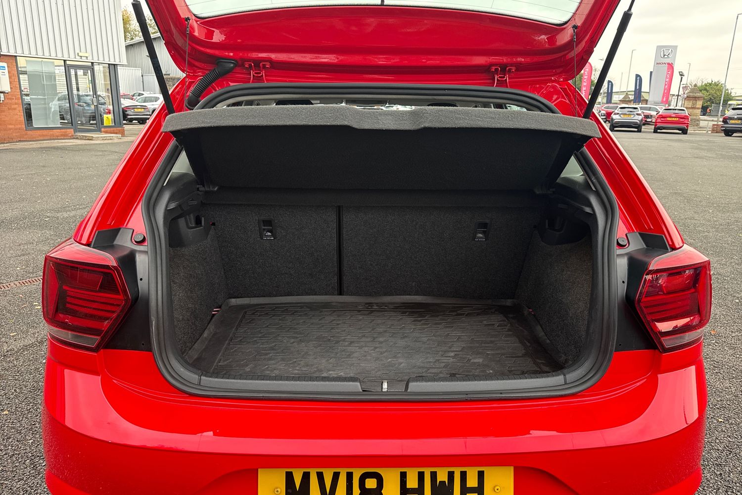 Used Volkswagen Polo 2018 for sale - 76519985: Photo 7