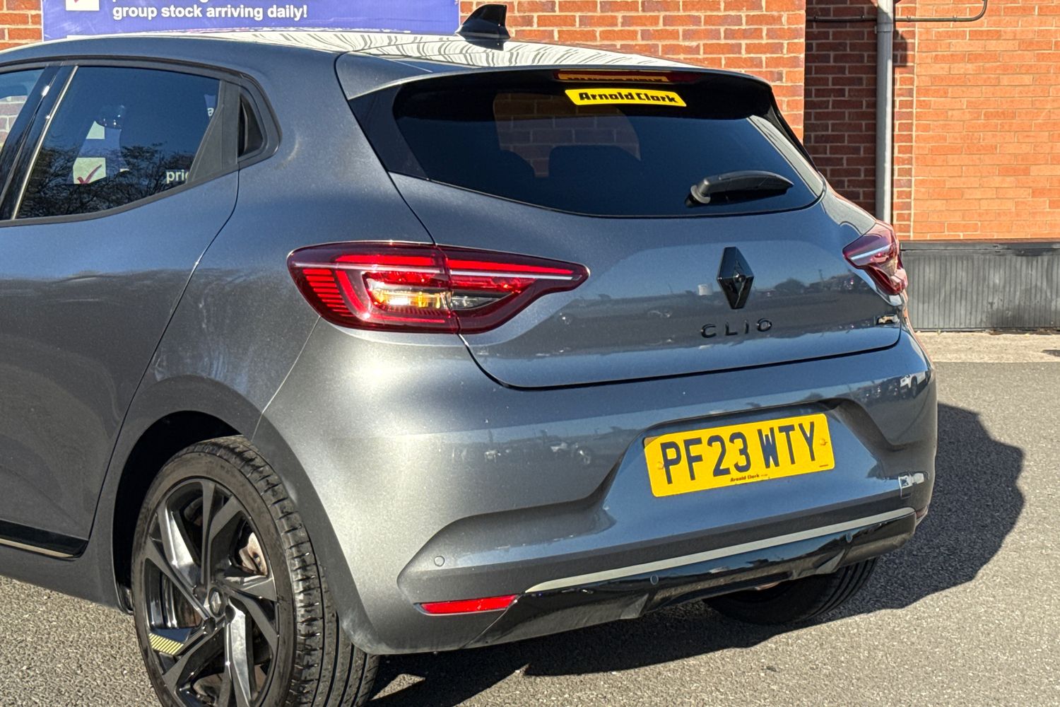 Used Renault Clio 2023 for sale - 76604117: Photo 15