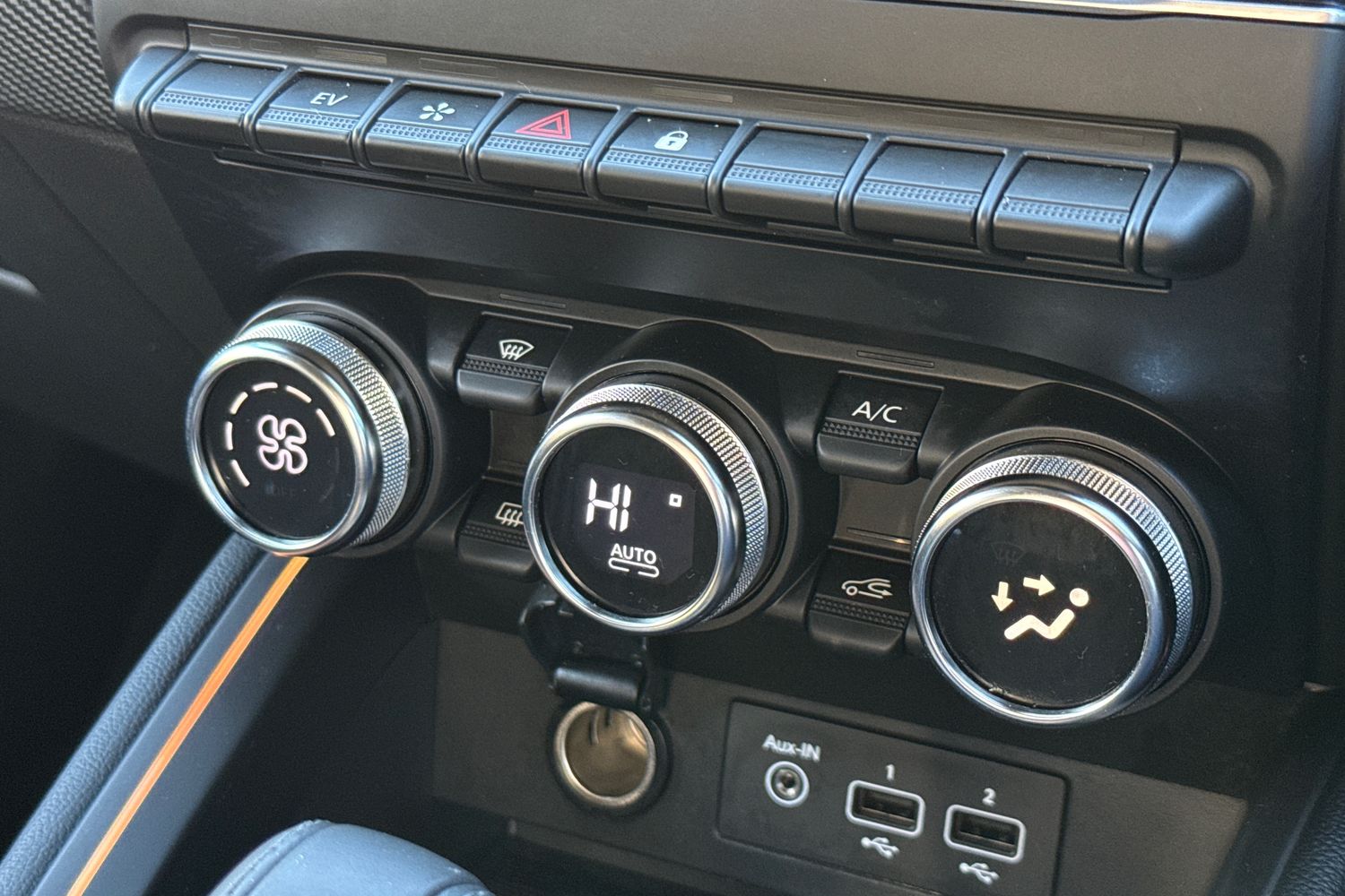 Used Renault Clio 2023 for sale - 76604117: Photo 18