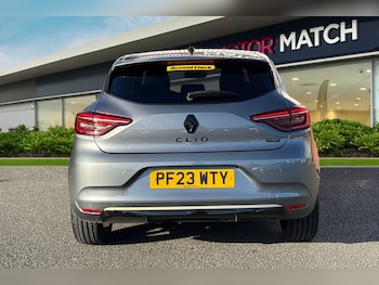 Used Renault Clio 2023 for sale - 76604117: Photo