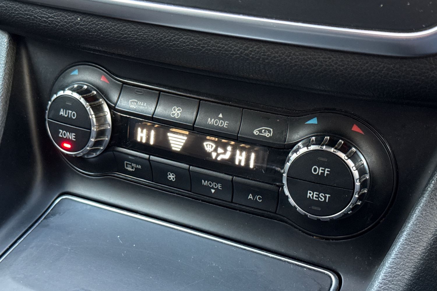 Used Mercedes-Benz GLA 2018 for sale - 77194807: Photo 22