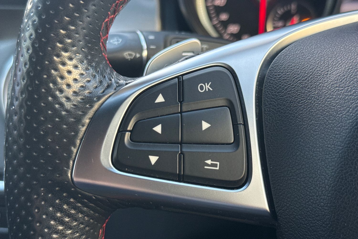 Used Mercedes-Benz GLA 2018 for sale - 77194807: Photo 37