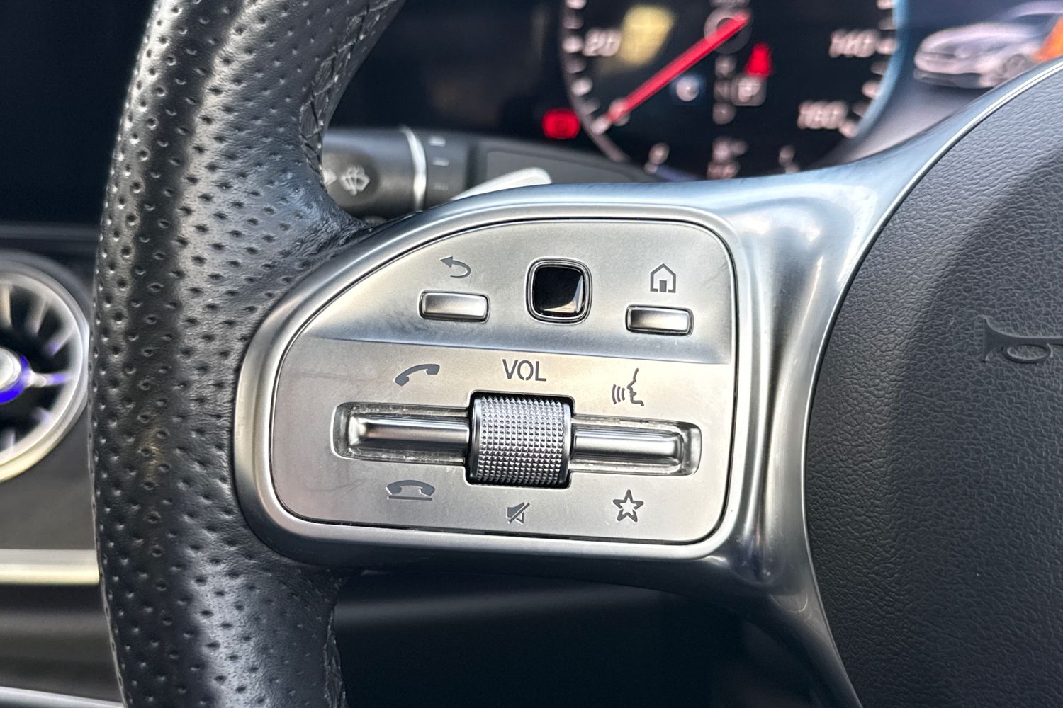 Used Mercedes-Benz E Class 2019 for sale - 76929170: Photo 41