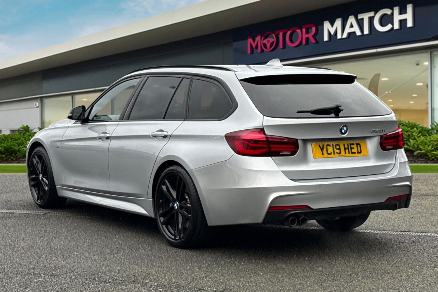 Used BMW 3 Series 2019 for sale - 77787602: Photo 2