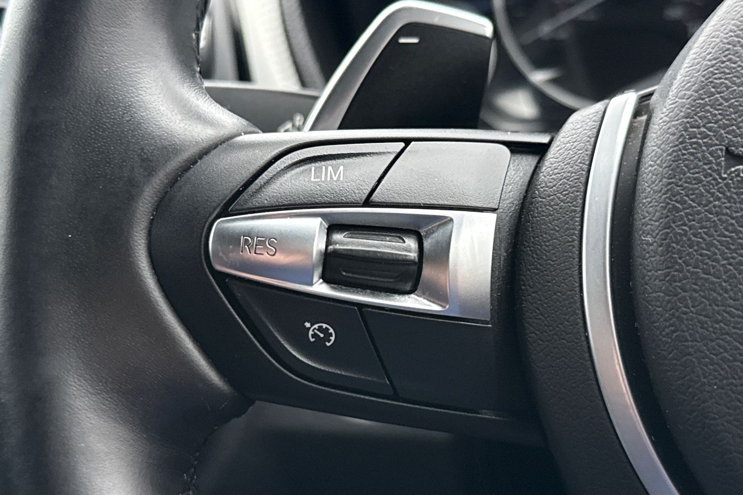 Used BMW 3 Series 2019 for sale - 77787602: Photo 43