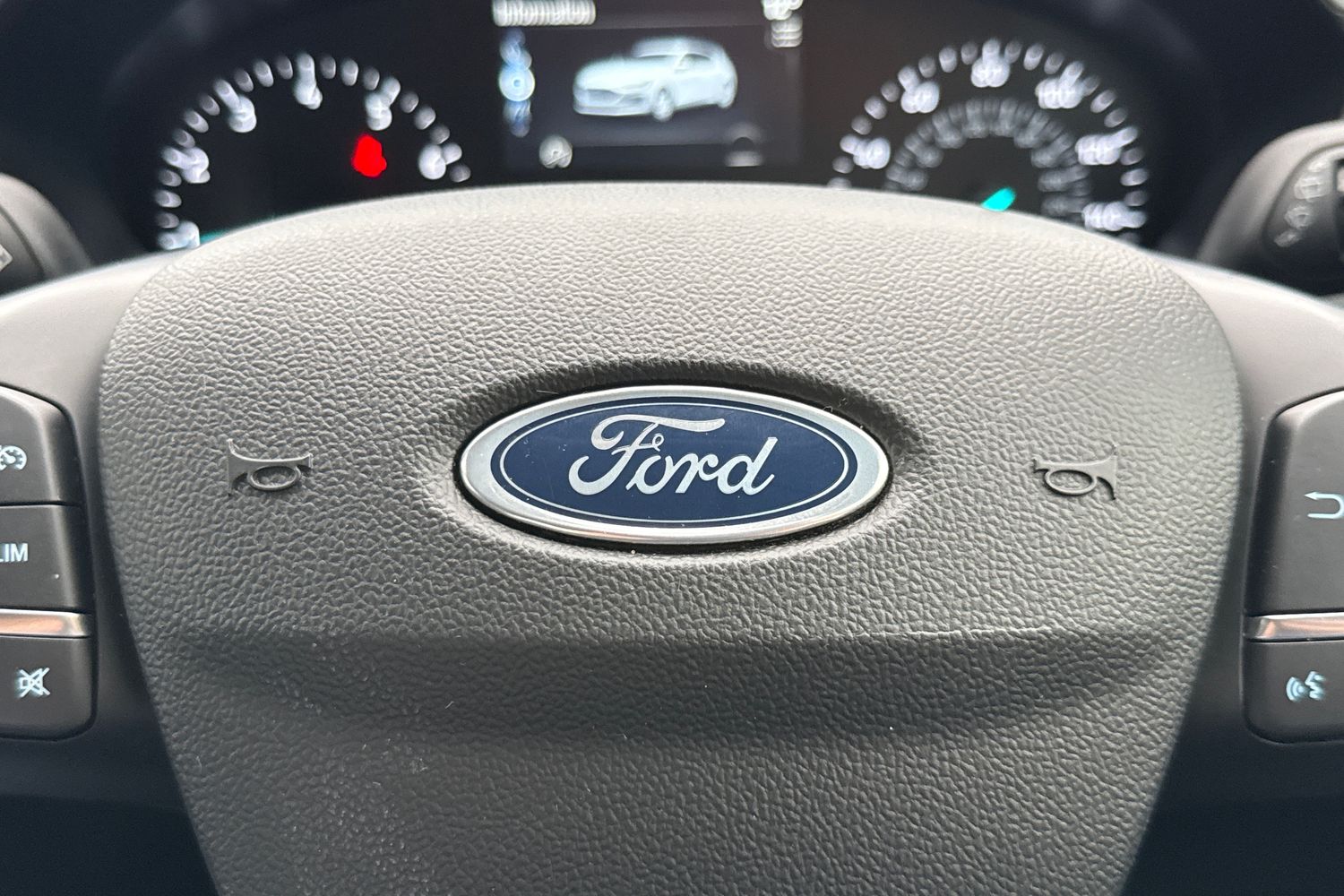 Used Ford Focus 2023 for sale - 76558046: Photo 33