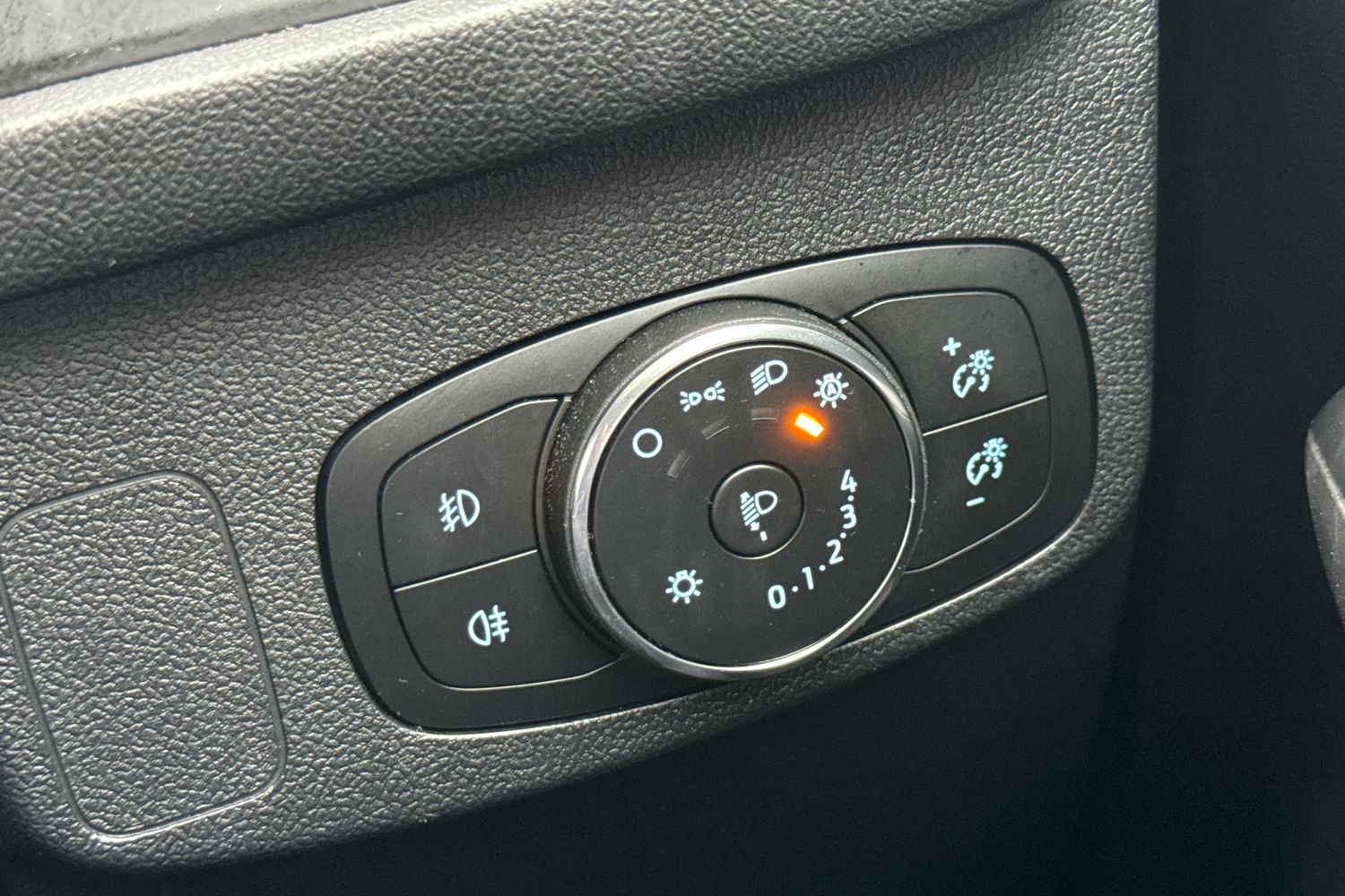 Used Ford Focus 2023 for sale - 76558046: Photo 36