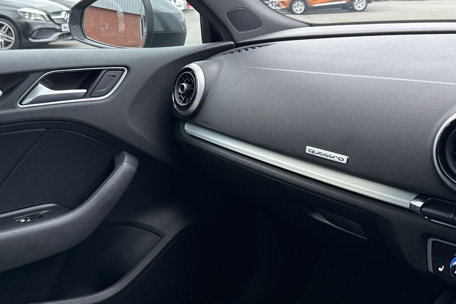 Used Audi A3 2017 for sale - 77675110: Photo 43