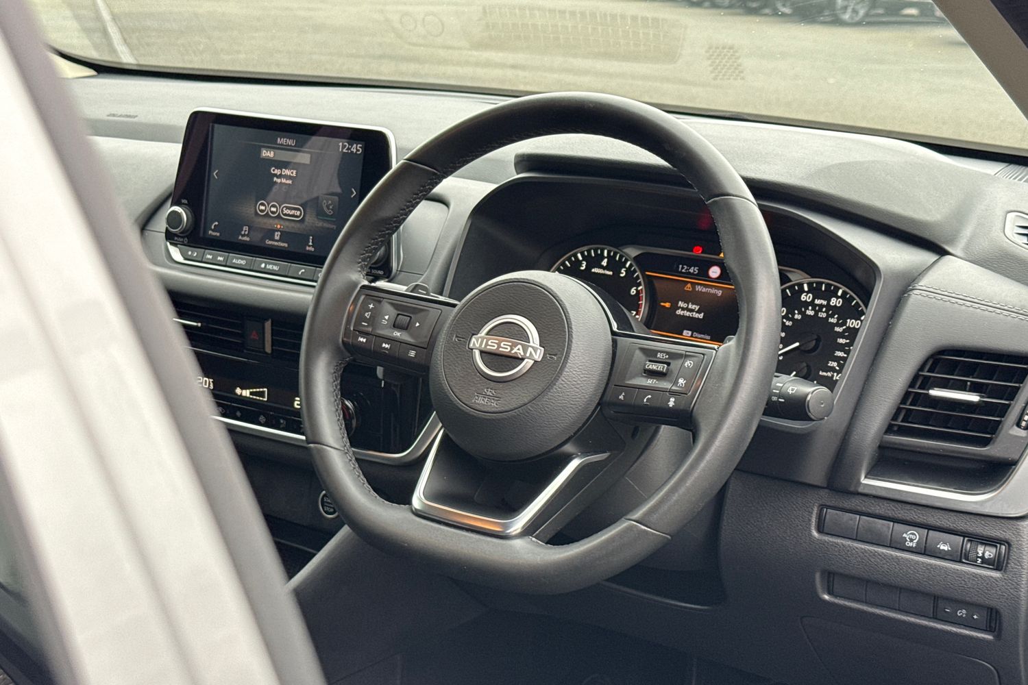 Used Nissan Qashqai 2023 for sale - 77812523: Photo 30