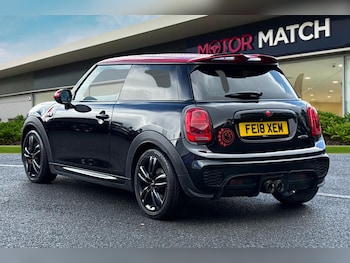 Used MINI Hatch 2018 for sale - 75924967: Photo