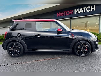 Used MINI Hatch 2018 for sale - 75924967: Photo