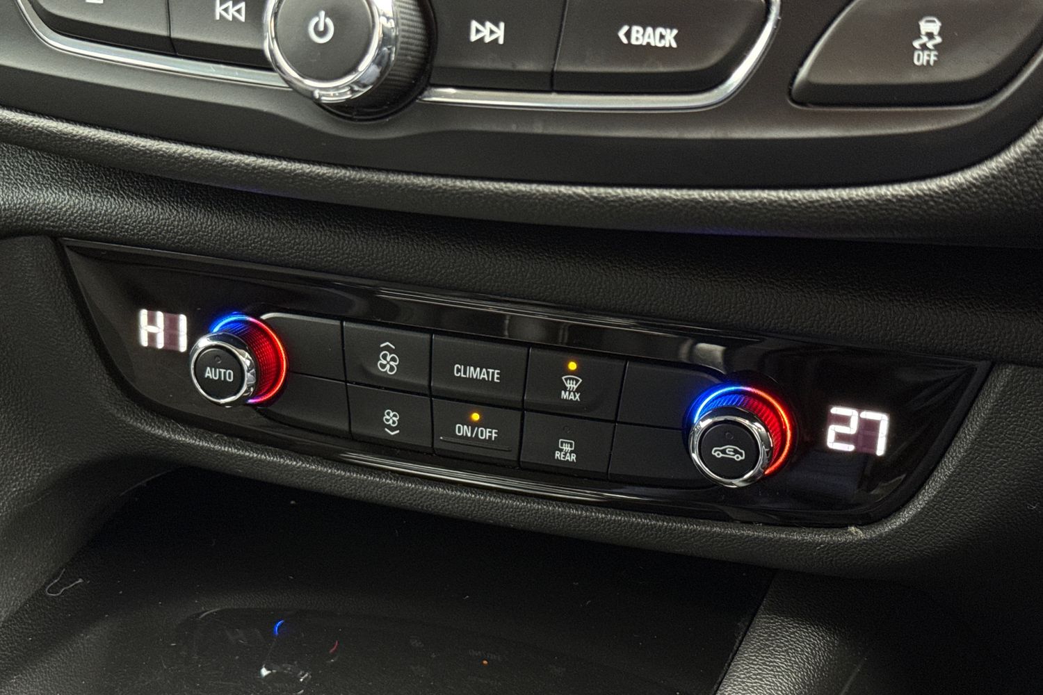 Used Vauxhall Insignia 2018 for sale - 77680124: Photo 22