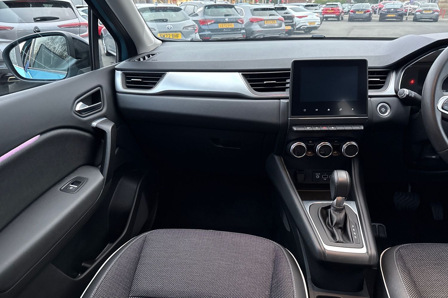 Used Renault Captur 2021 for sale - 77048460: Photo 20