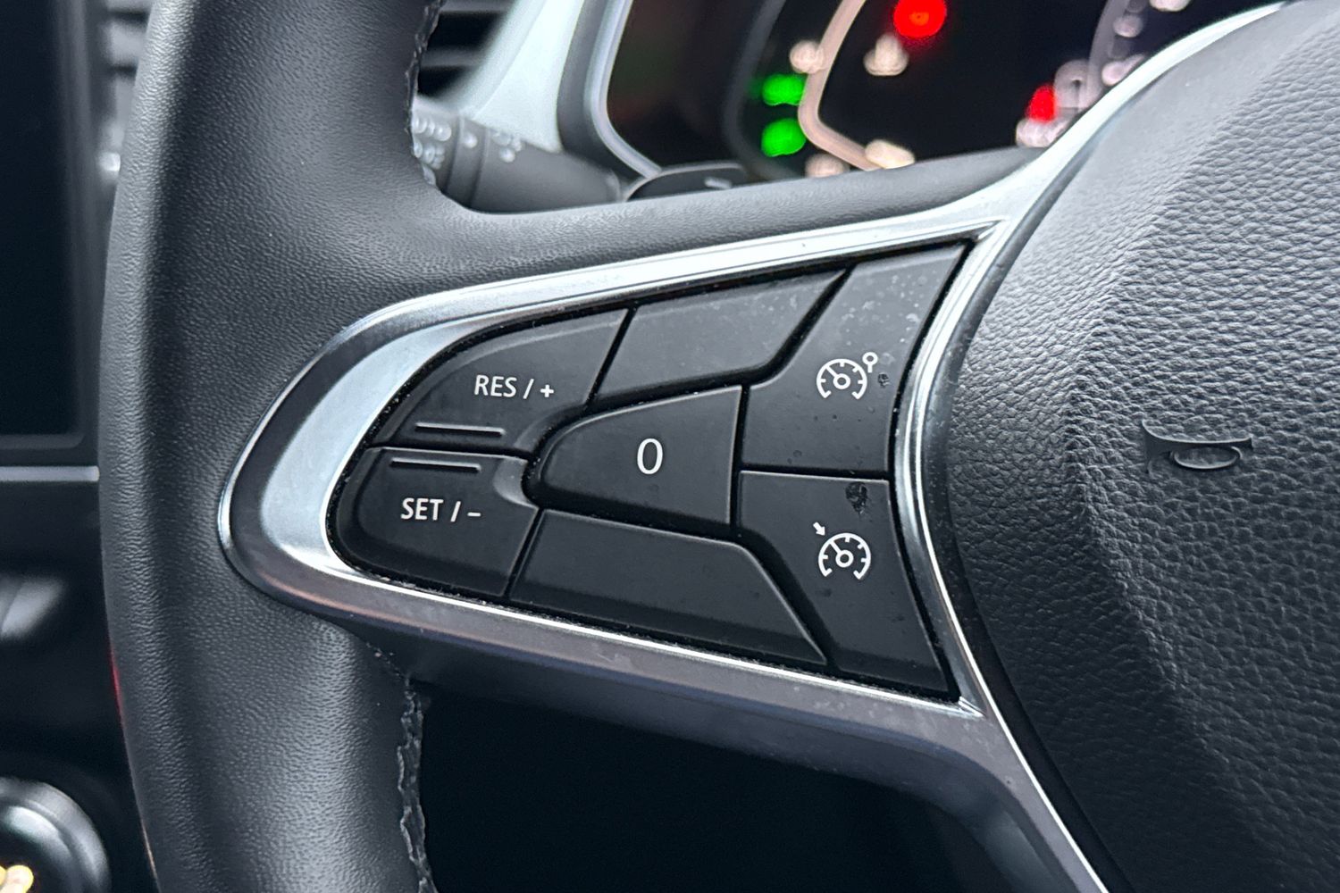 Used Renault Captur 2021 for sale - 77048460: Photo 39