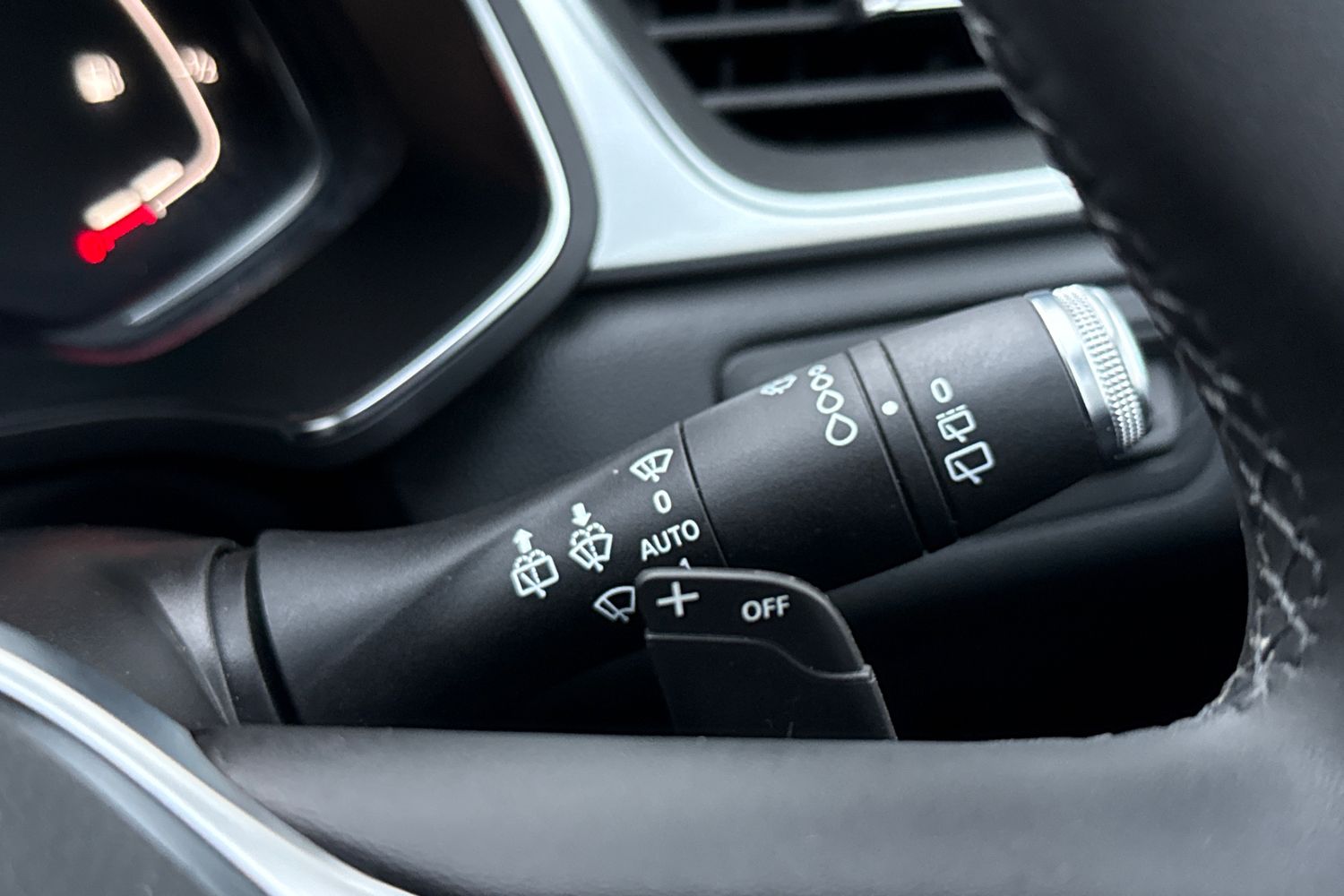 Used Renault Captur 2021 for sale - 77048460: Photo 42