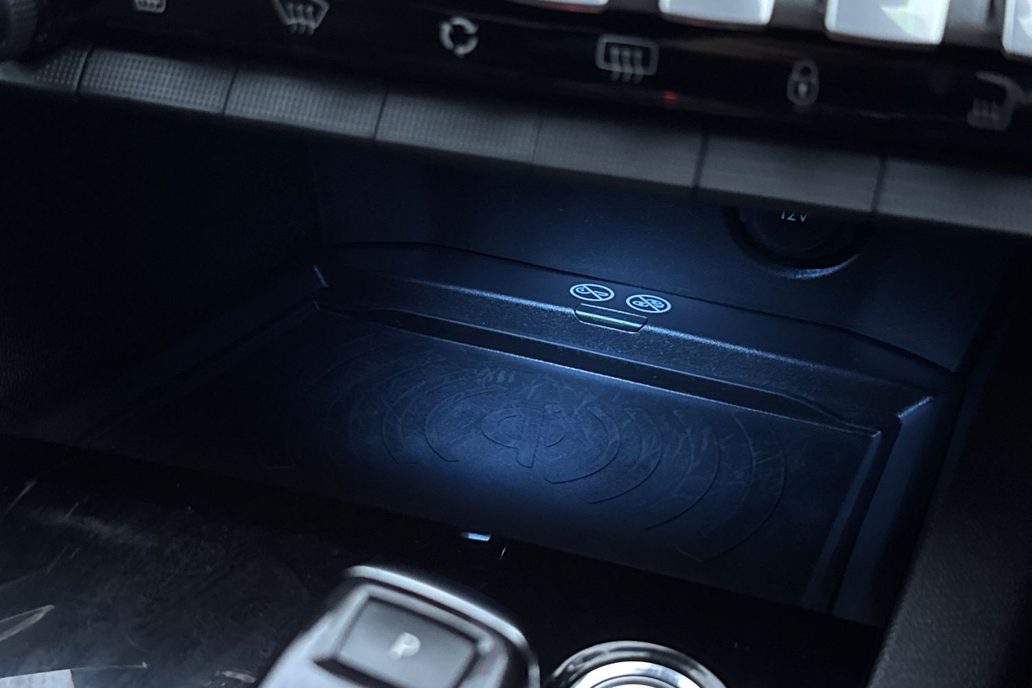 Used Peugeot 3008 2020 for sale - 76916327: Photo 40