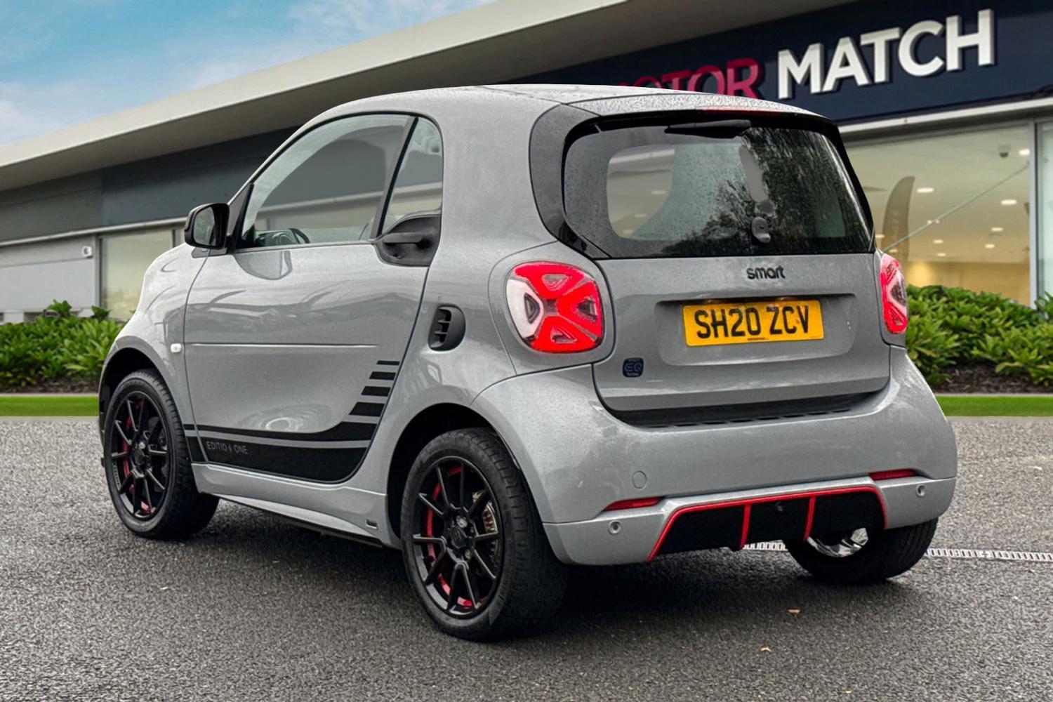 Used smart fortwo 2020 for sale - 76421444: Photo 2