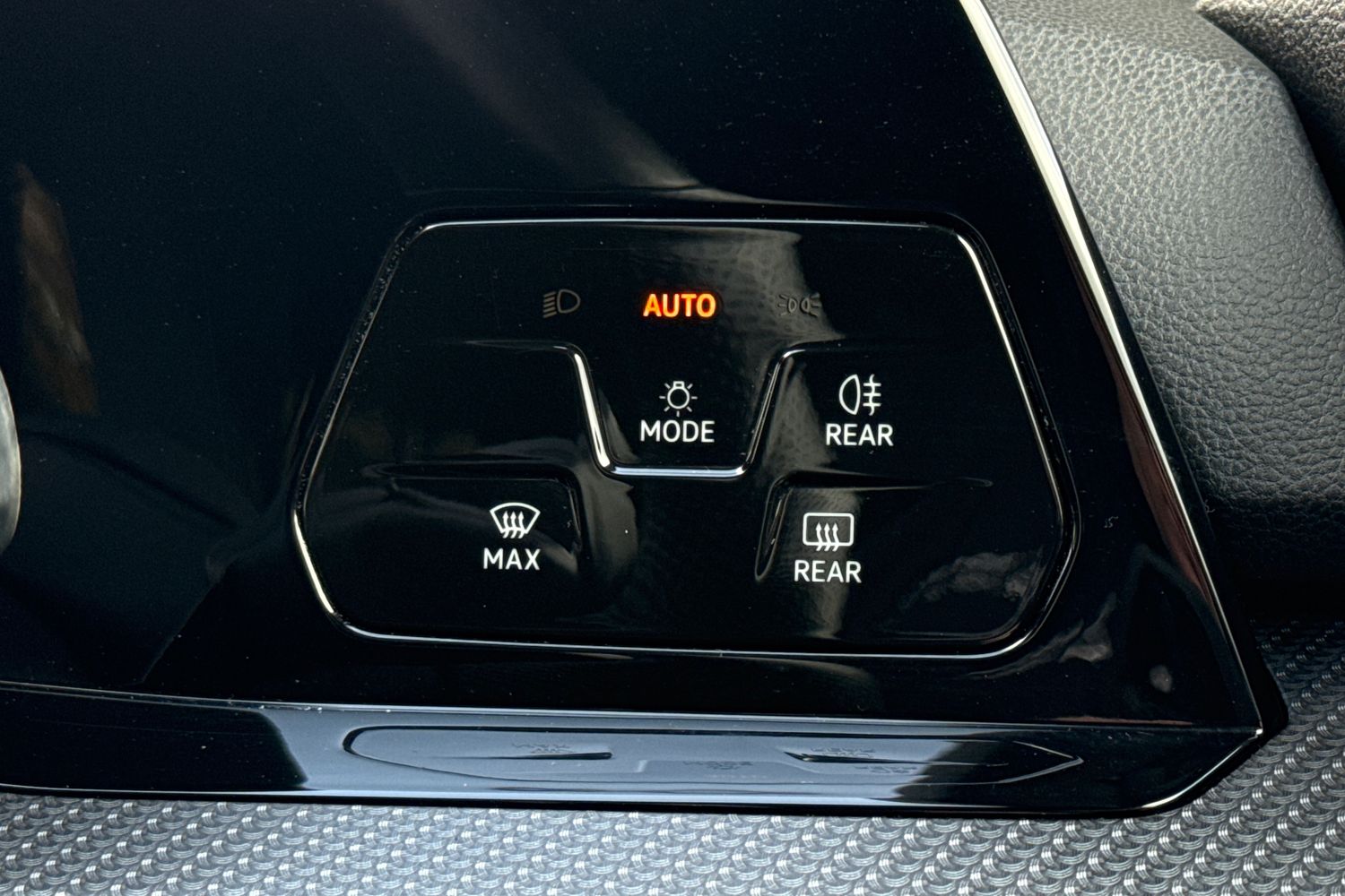 Used Volkswagen Golf 2020 for sale - 76520071: Photo 28