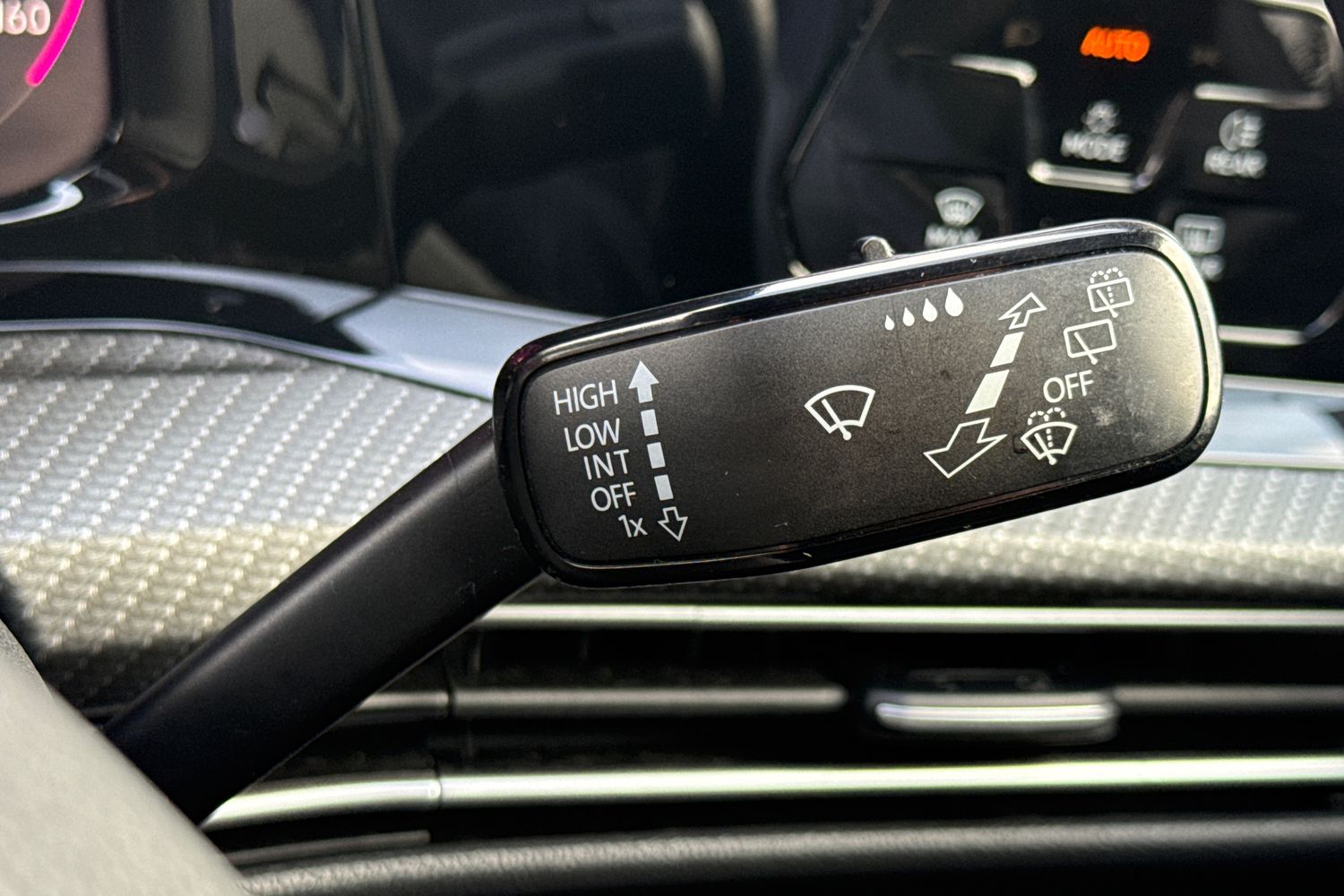 Used Volkswagen Golf 2020 for sale - 76520071: Photo 29