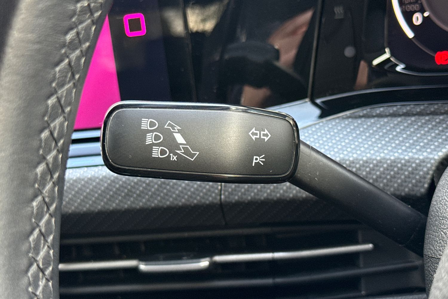 Used Volkswagen Golf 2020 for sale - 76520071: Photo 30