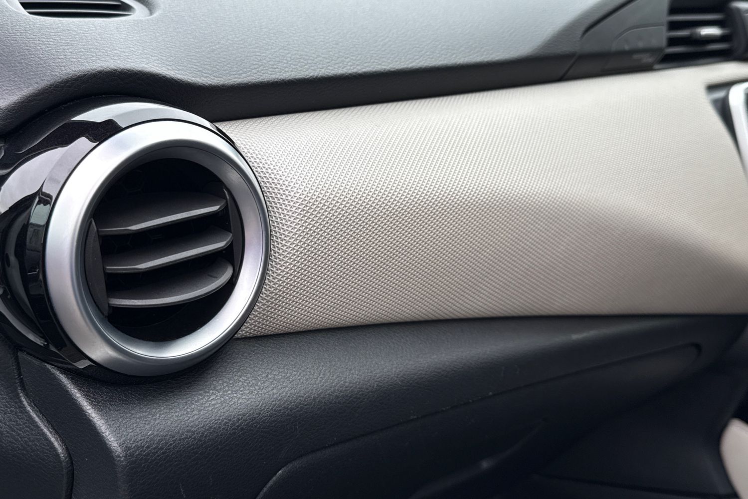 Used Nissan Micra 2018 for sale - 77601654: Photo 35