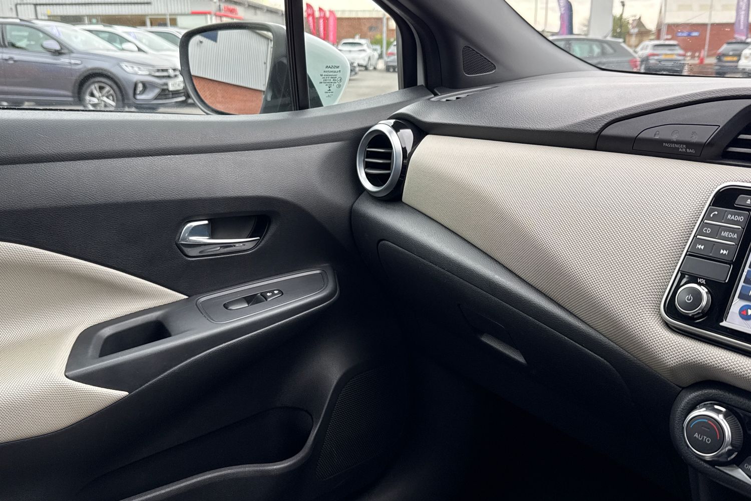 Used Nissan Micra 2018 for sale - 77601654: Photo 44