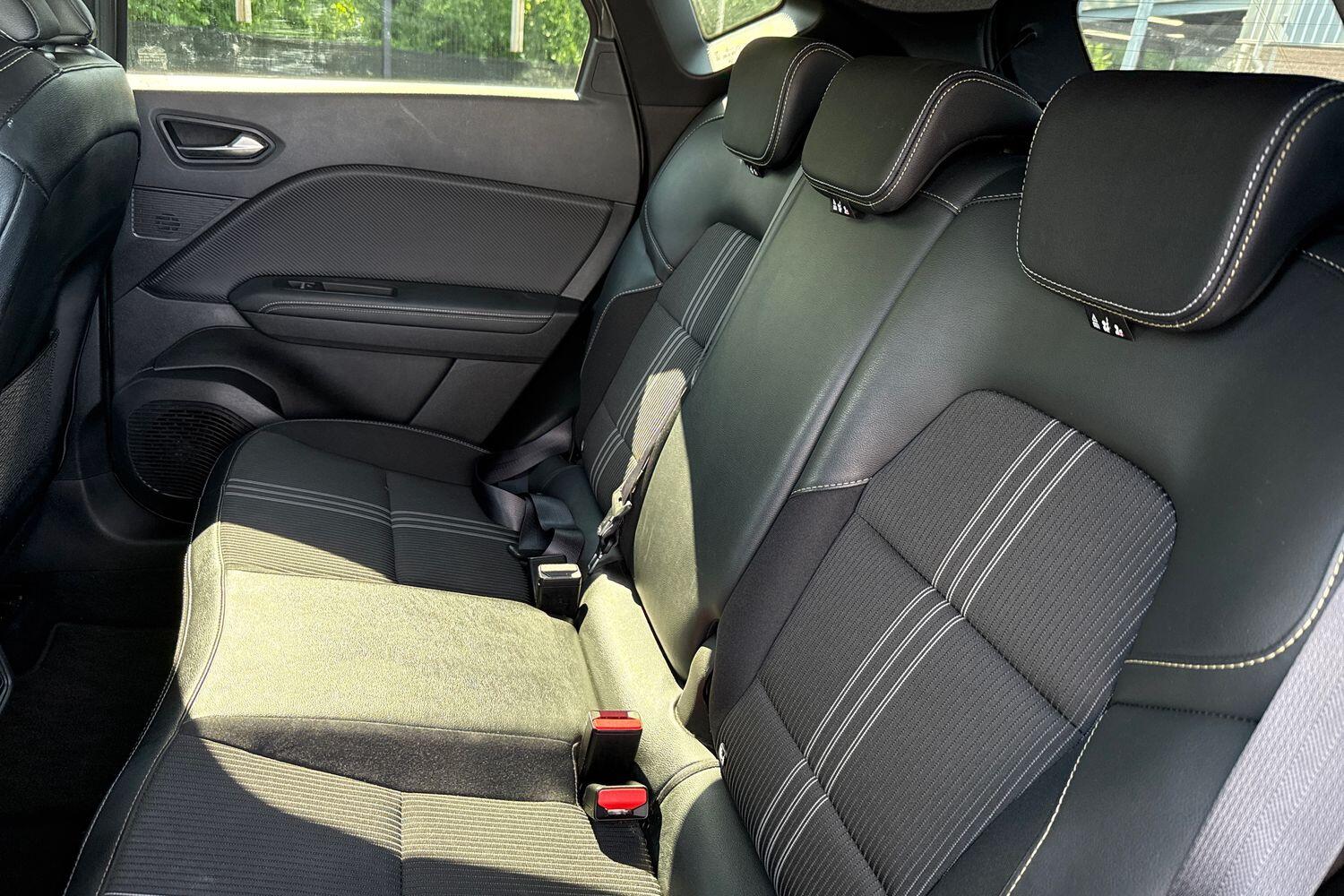 Used Renault Captur 2023 for sale - 76569632: Photo 14