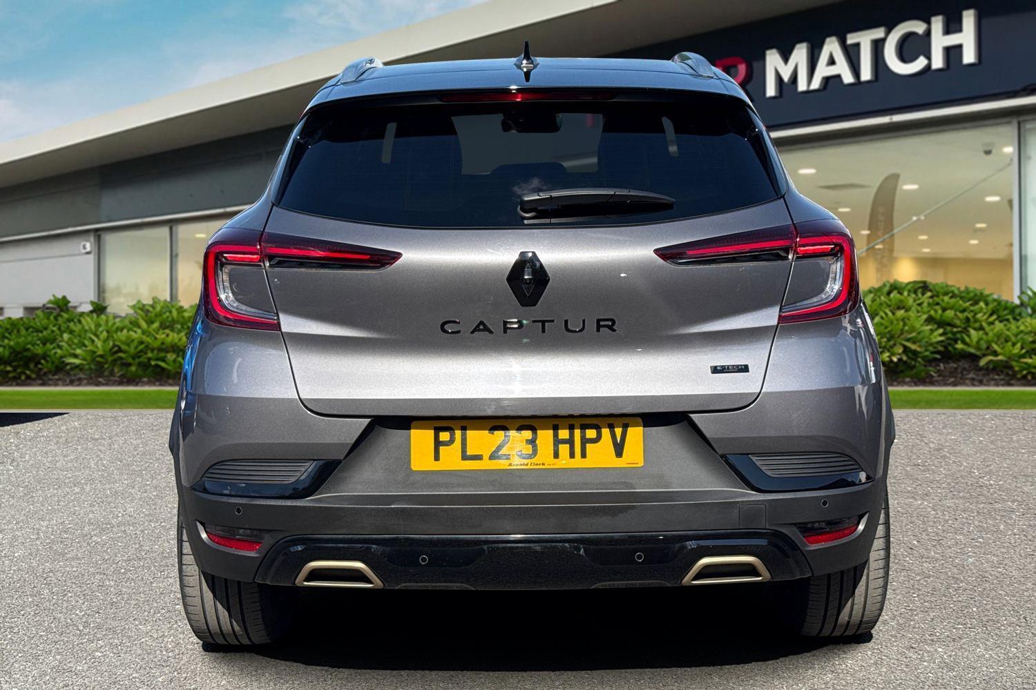 Used Renault Captur 2023 for sale - 76569632: Photo 4