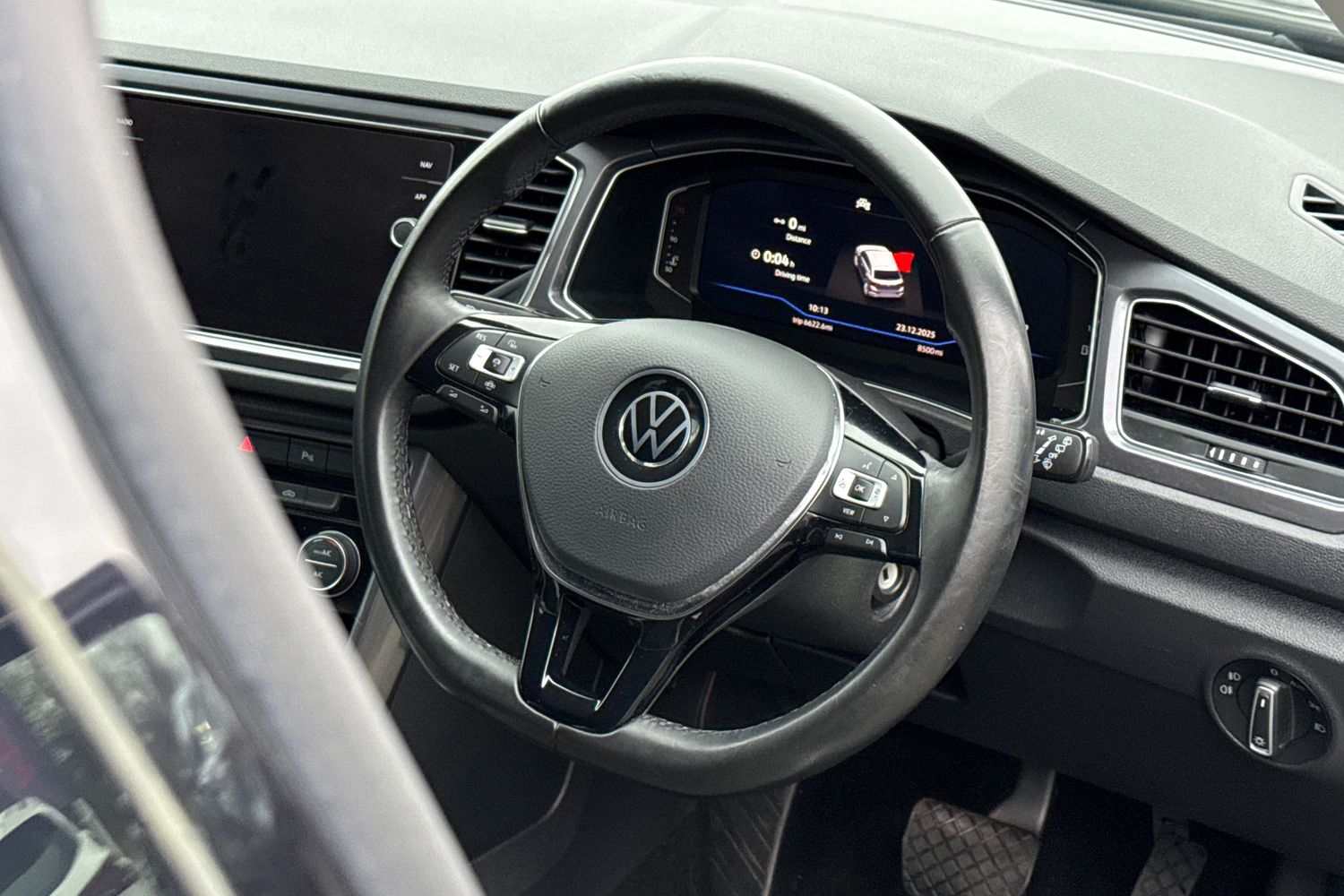 Used Volkswagen T-Roc 2021 for sale - 77037398: Photo 28