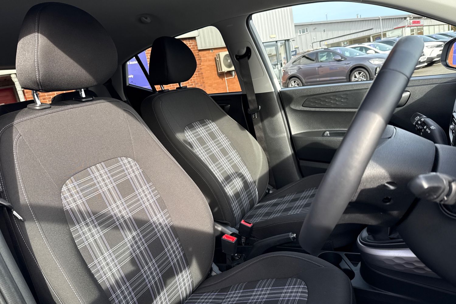 Used Hyundai i10 2024 for sale - 77582715: Photo 24