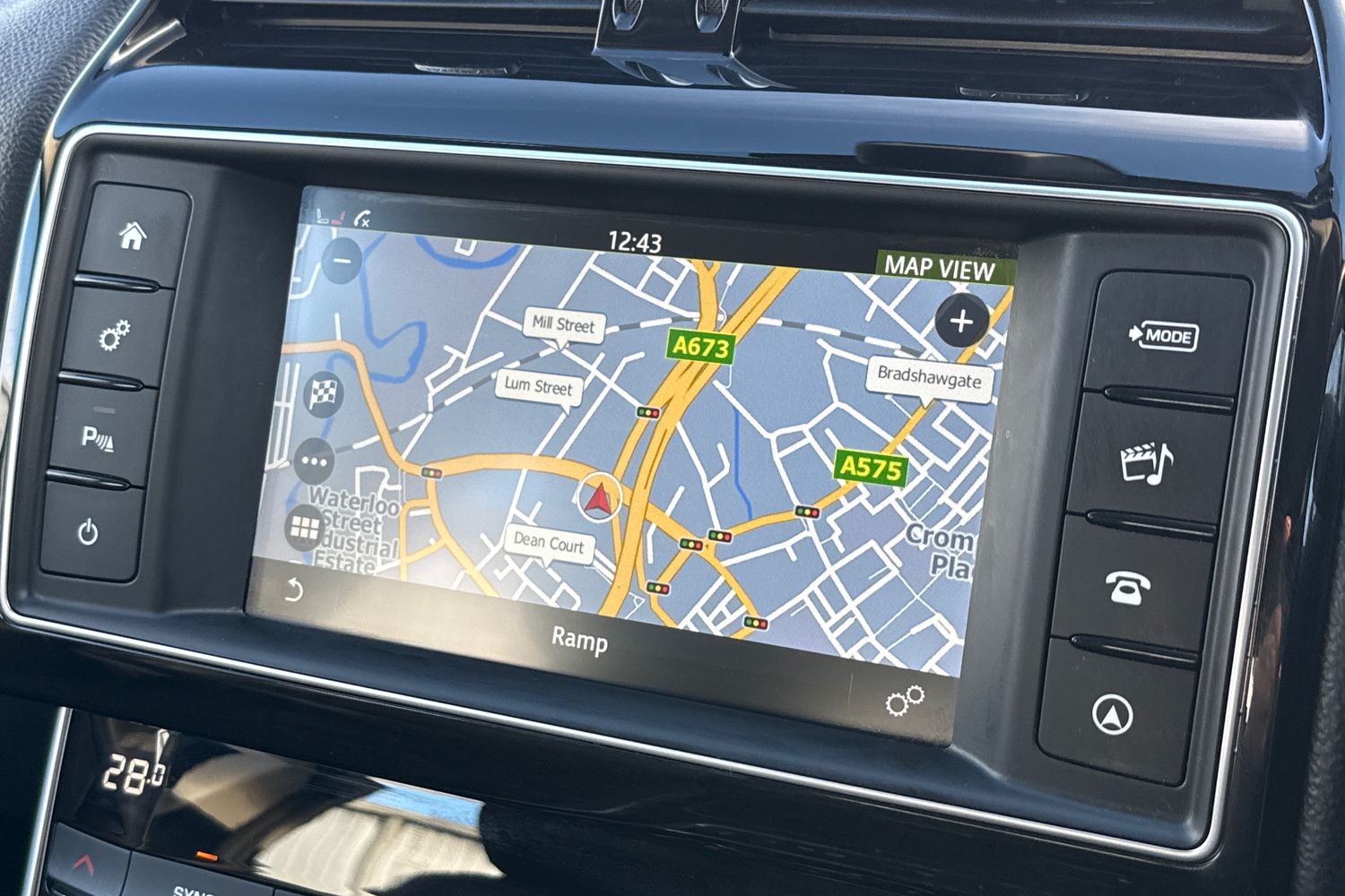 Used Jaguar XE 2017 for sale - 77093636: Photo 17