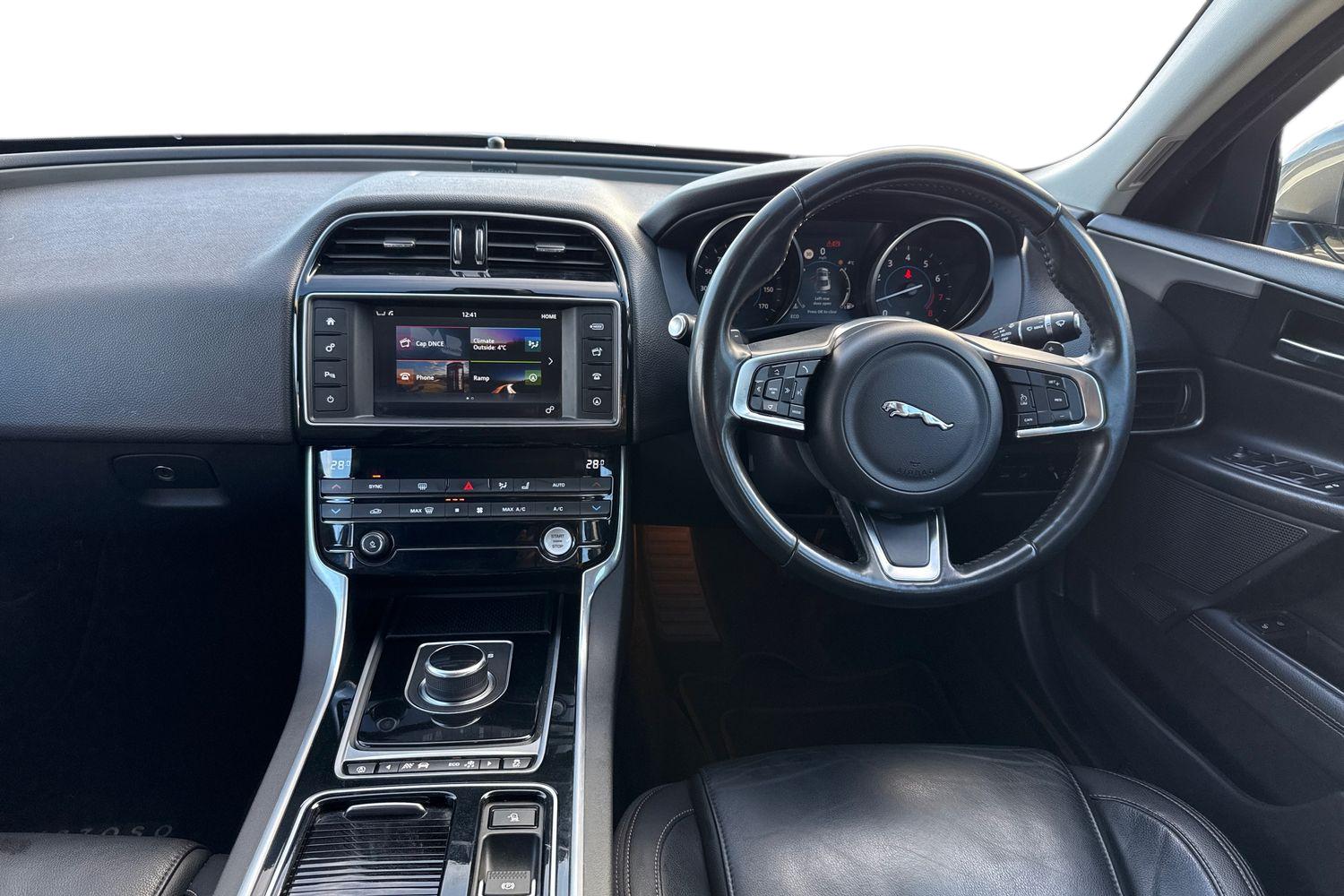 Used Jaguar XE 2017 for sale - 77093636: Photo 18