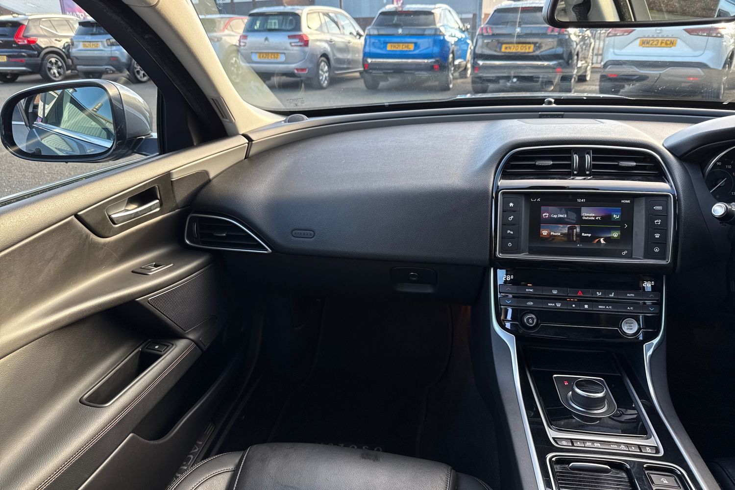 Used Jaguar XE 2017 for sale - 77093636: Photo 20