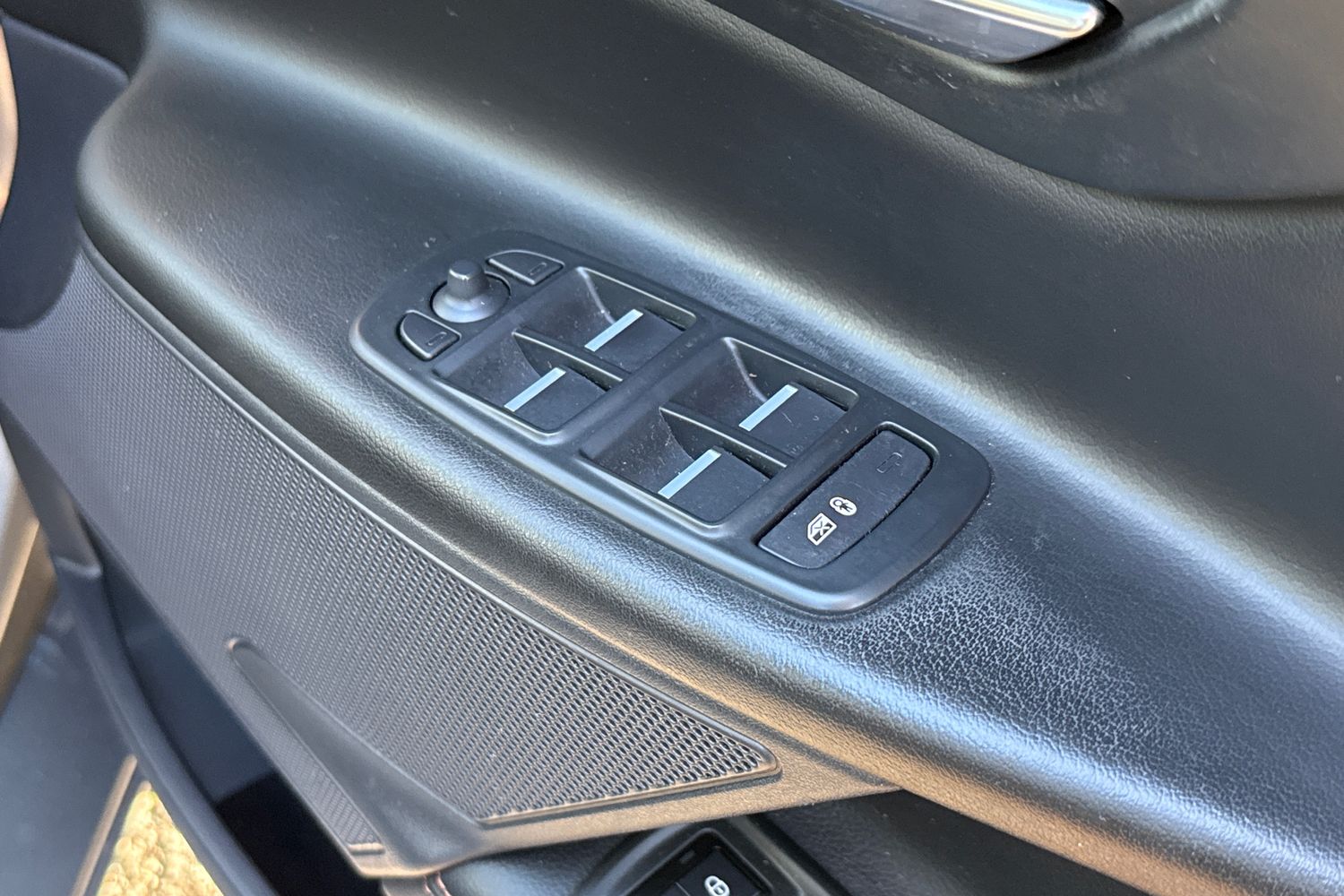 Used Jaguar XE 2017 for sale - 77093636: Photo 21