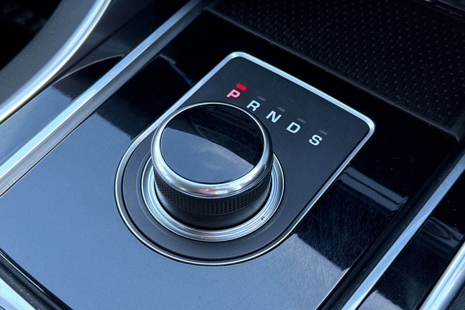 Used Jaguar XE 2017 for sale - 77093636: Photo 23