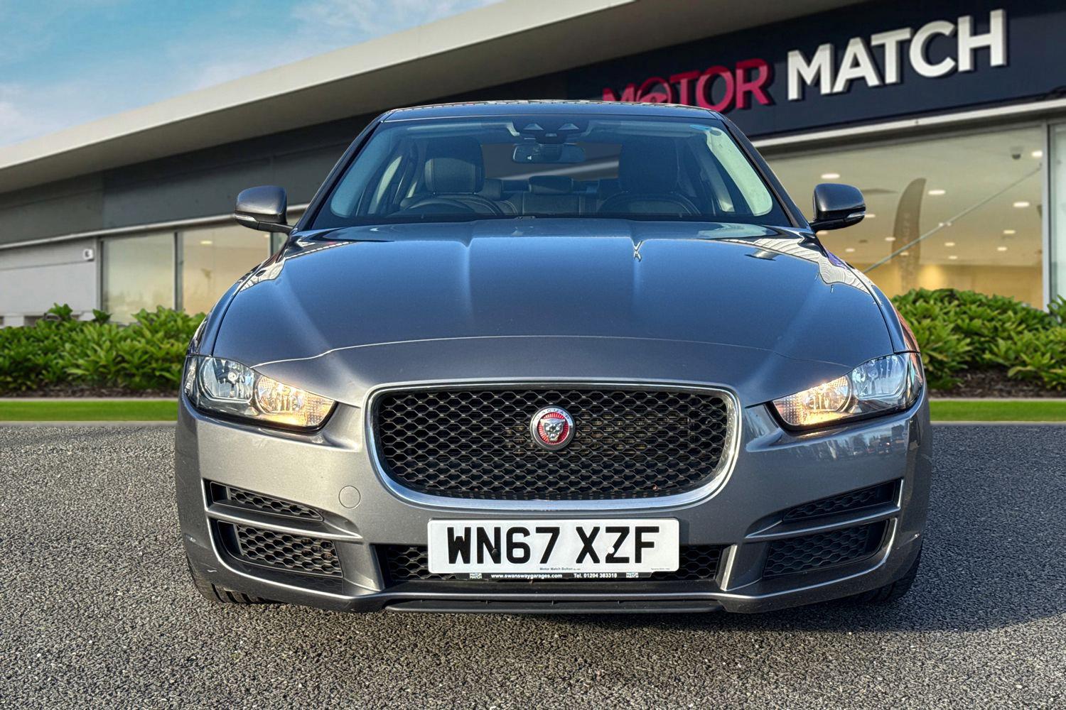 Used Jaguar XE 2017 for sale - 77093636: Photo 6