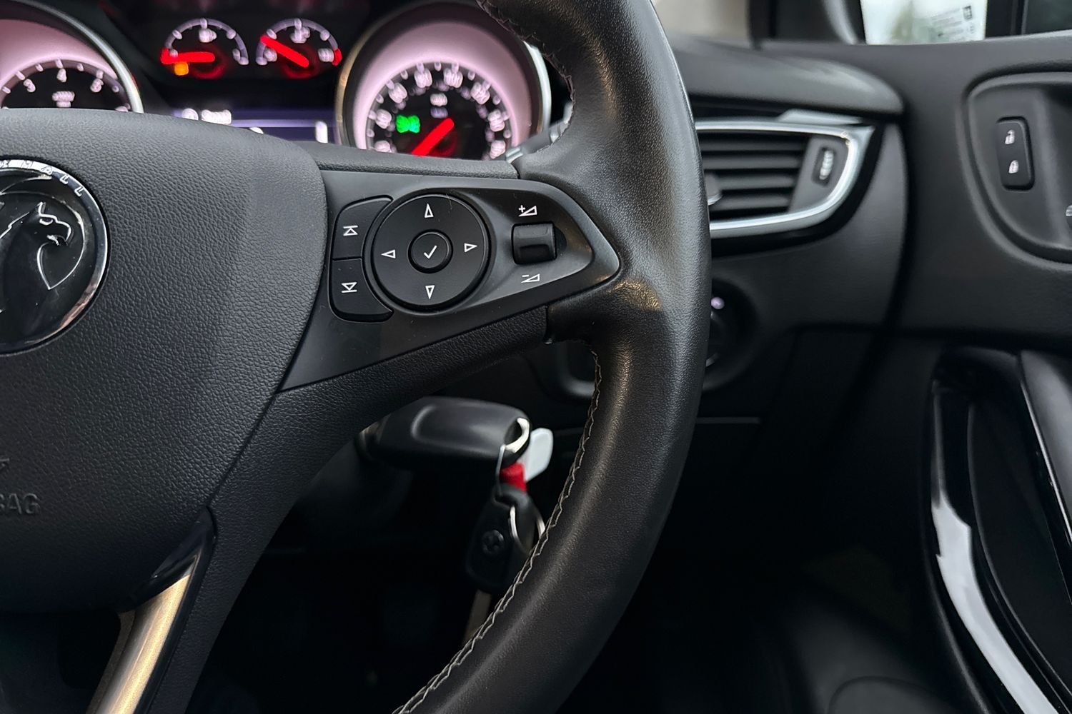 Used Vauxhall Astra 2018 for sale - 76480844: Photo 30