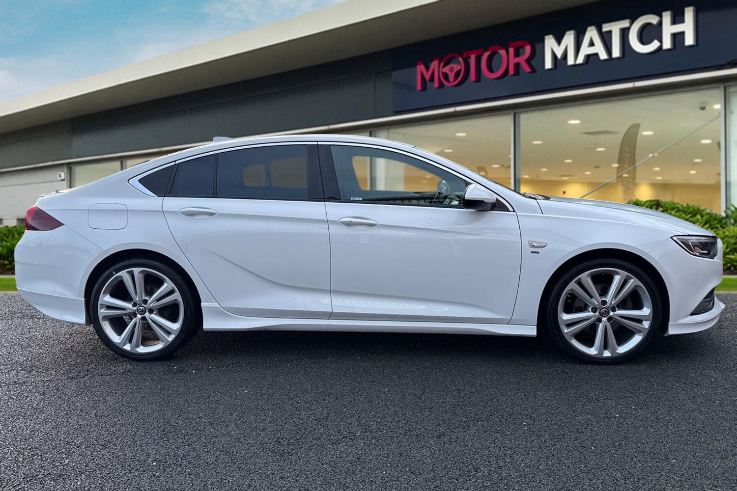 Used Vauxhall Insignia 2017 for sale - 77211478: Photo 3