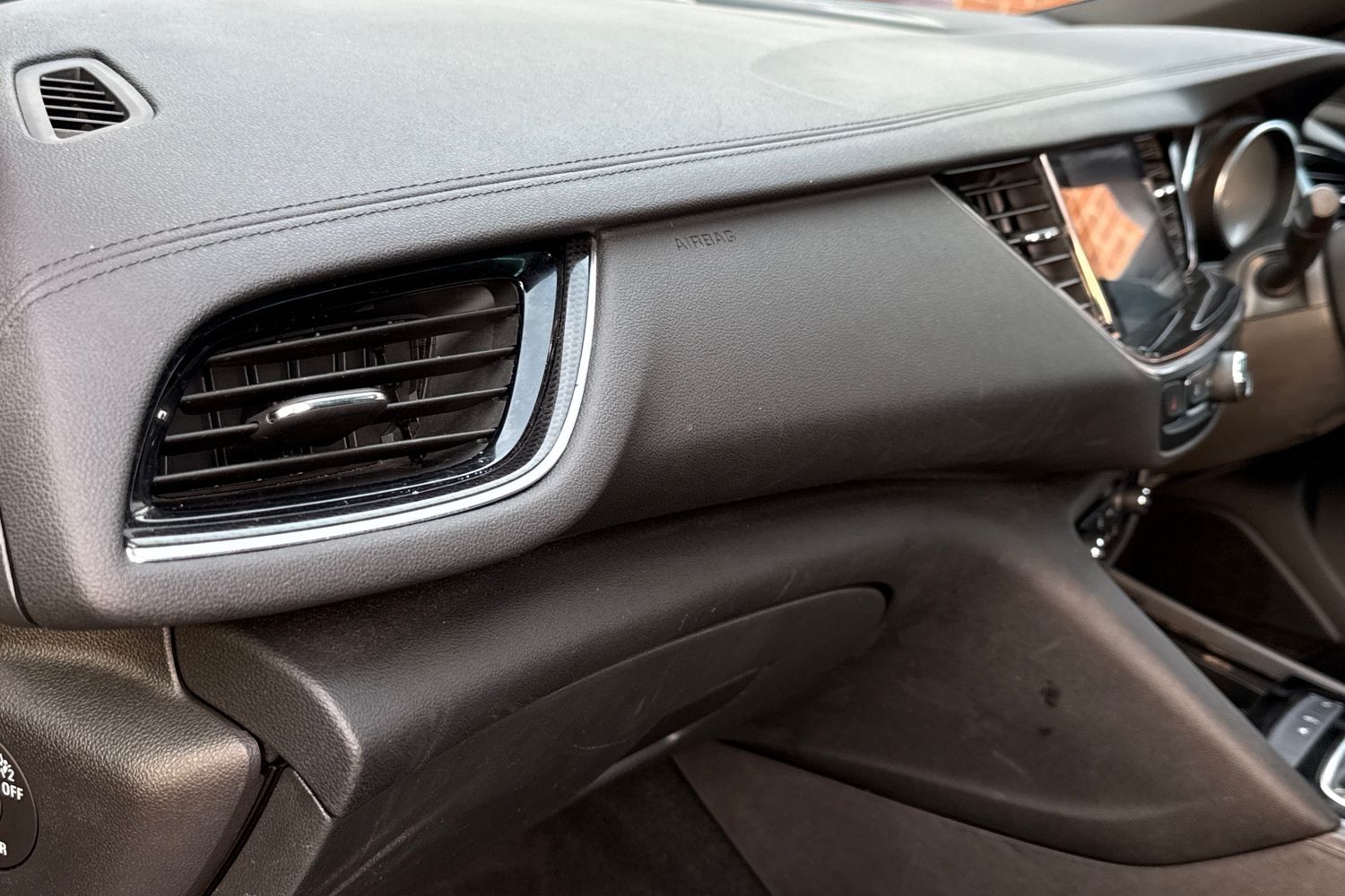 Used Vauxhall Insignia 2017 for sale - 77211478: Photo 31