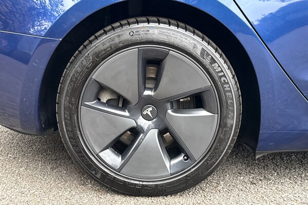 Used Tesla Model 3 2021 for sale - 76298737: Photo 11