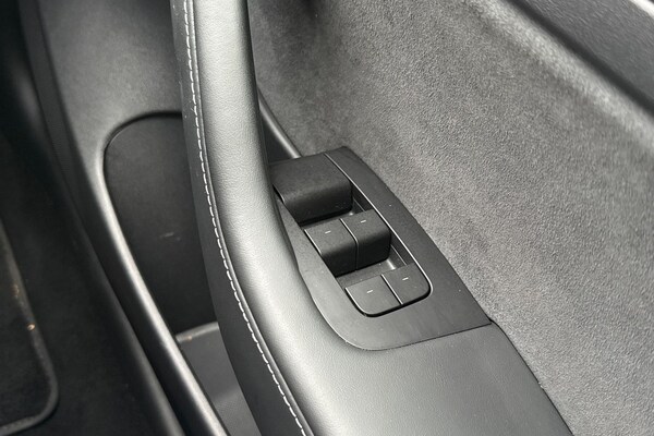 Used Tesla Model 3 2021 for sale - 76298737: Photo 21