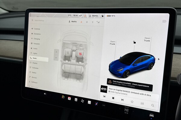 Used Tesla Model 3 2021 for sale - 76298737: Photo 44