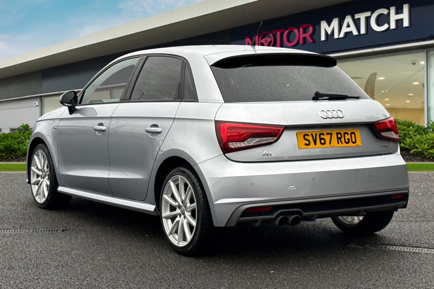 Used Audi A1 2017 for sale - 76421421: Photo 2