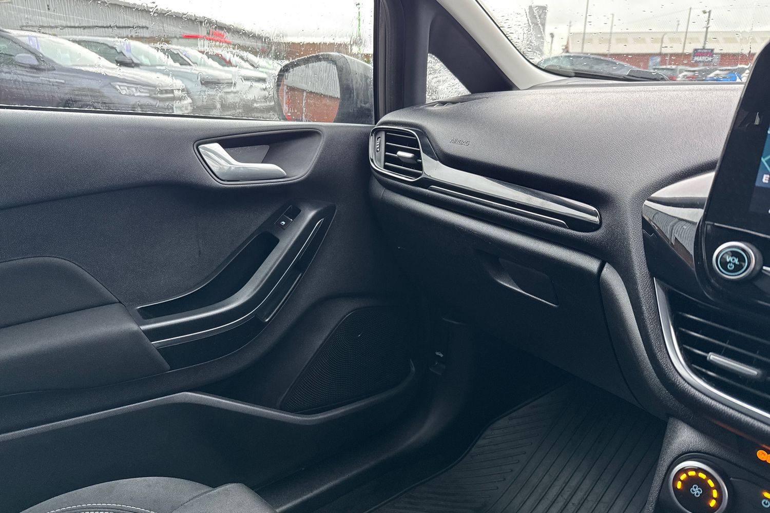 Used Ford Fiesta 2018 for sale - 77473162: Photo 38