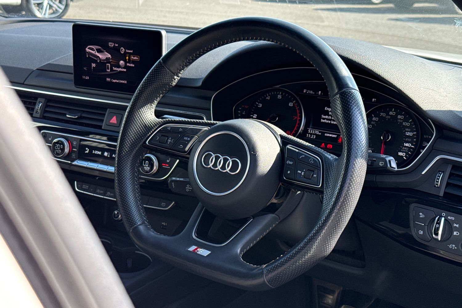 Used Audi A4 2017 for sale - 77951809: Photo 33