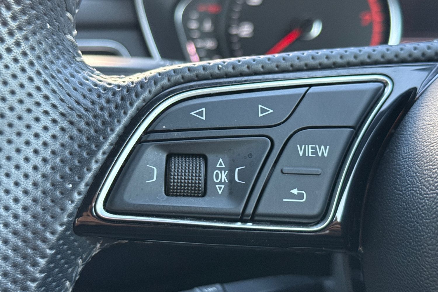 Used Audi A4 2017 for sale - 77951809: Photo 39